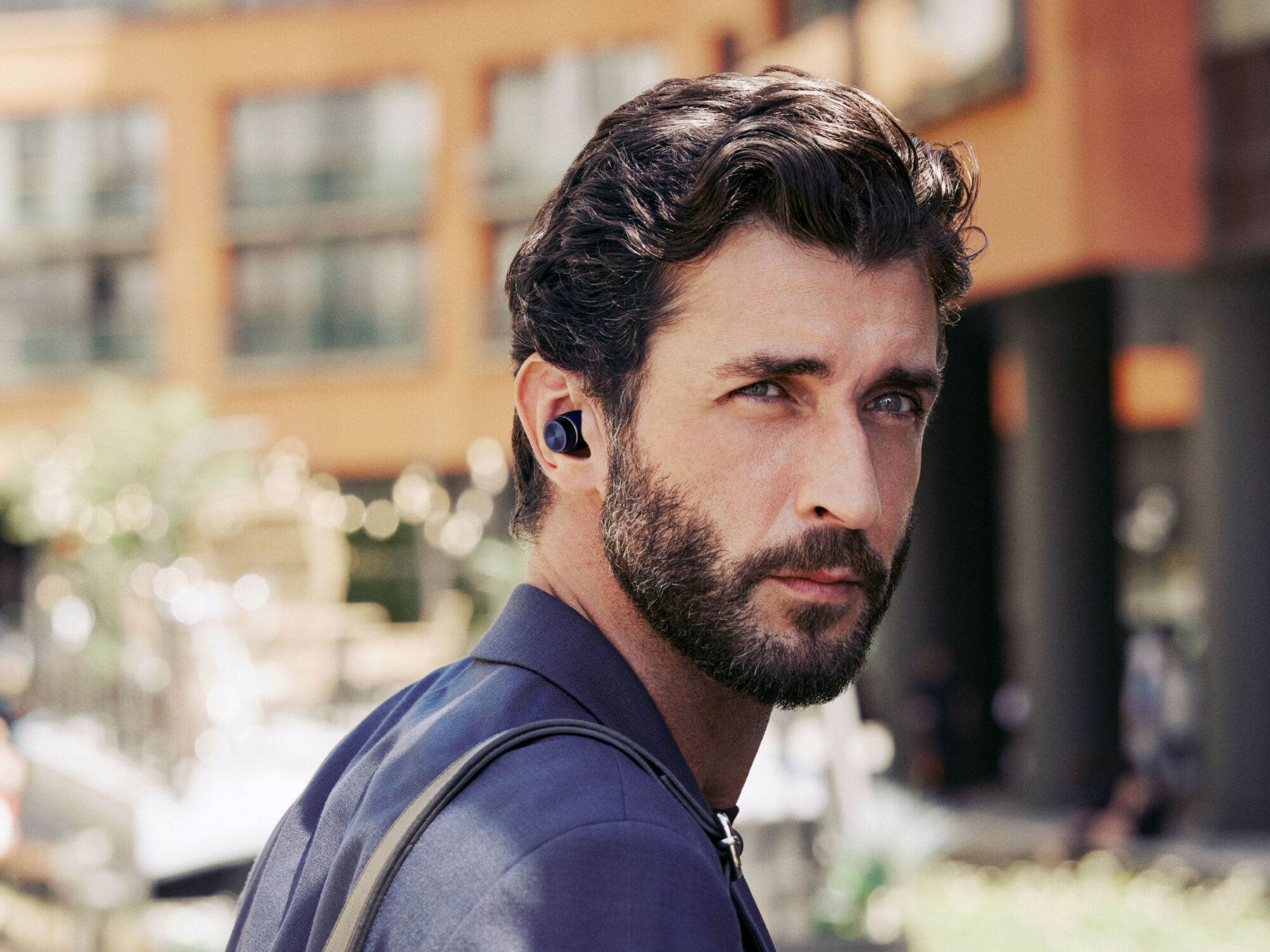 Bowers & Wilkins